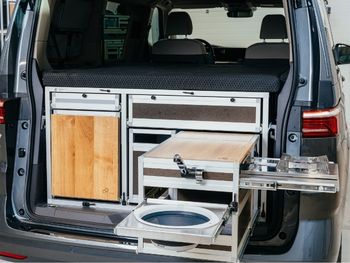 Noemi-H3-Multivan-kuchyňka-2